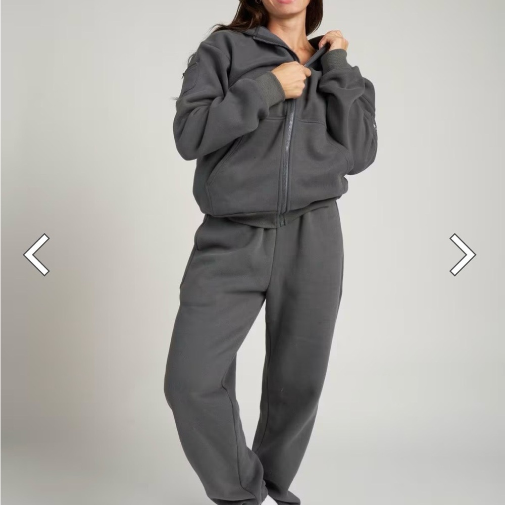 Comfrt Travel Essentials Zip Hoodie